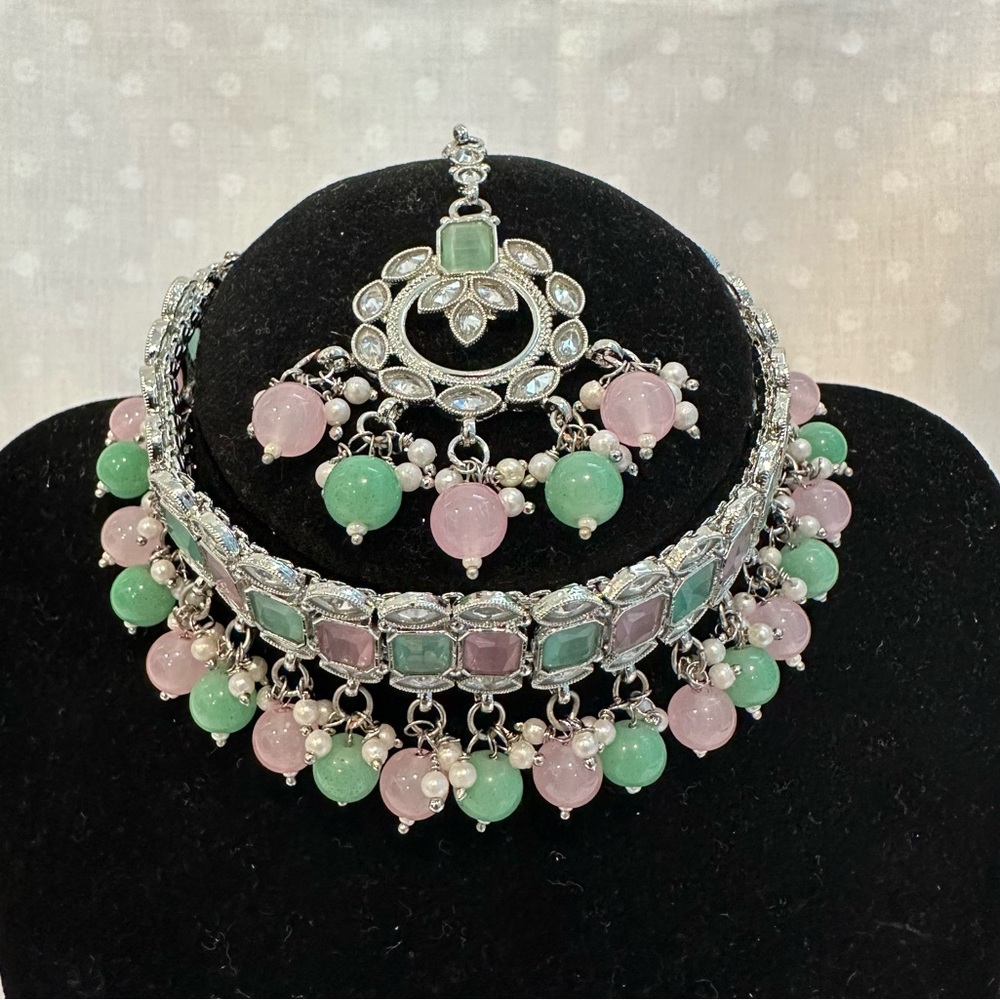 Baby pink & mint choker set